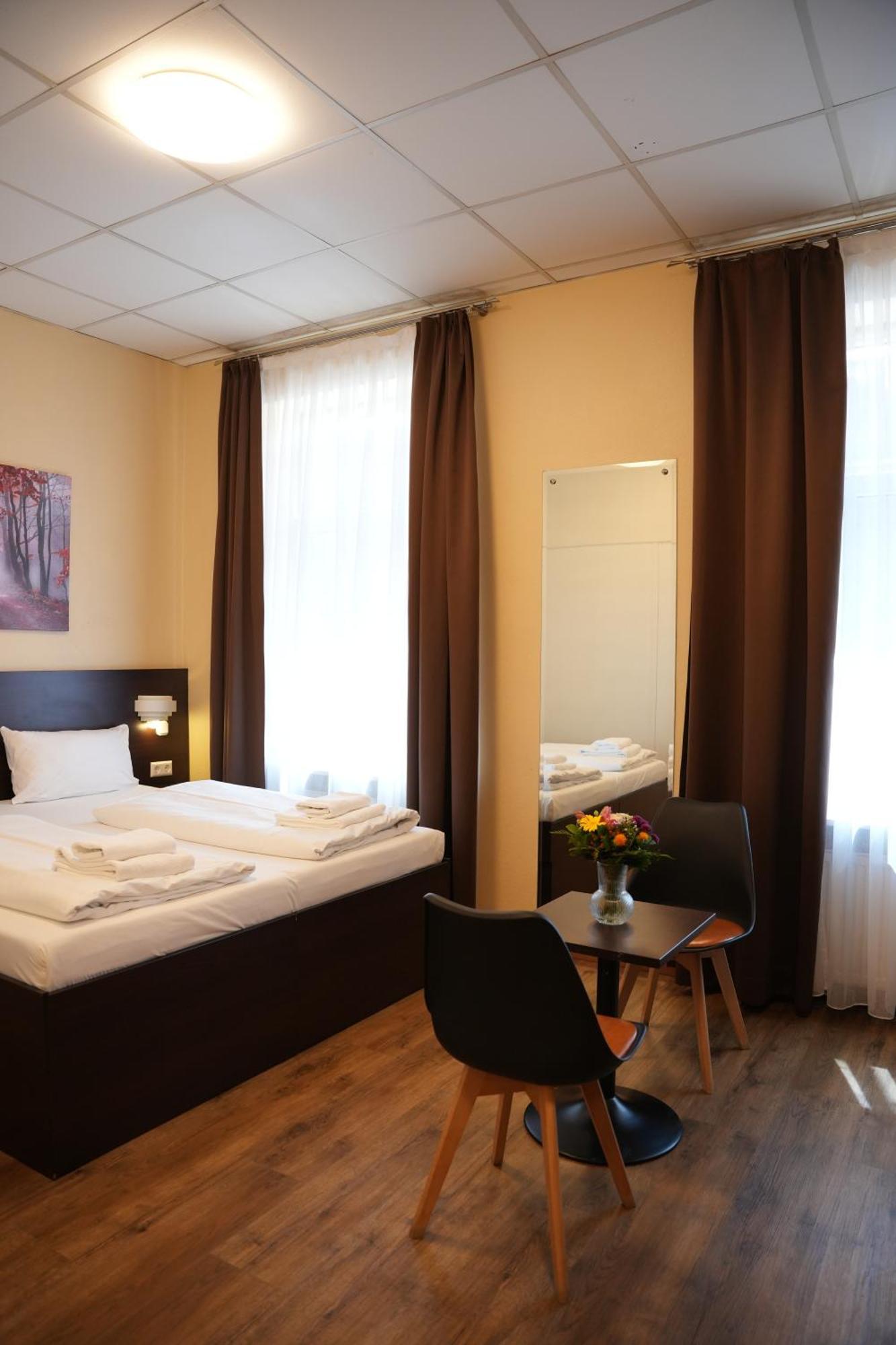 Hotel Cityring Frankfurt pe Main Exterior foto